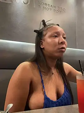 Stripchat cam girl HunnyDewMe