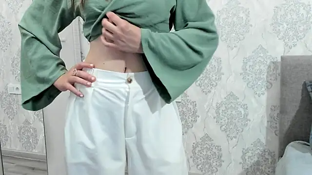 Stripchat cam girl BreckAle