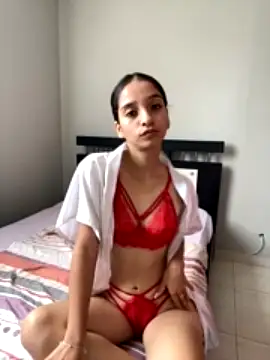Stripchat cam girl SarayCastillo