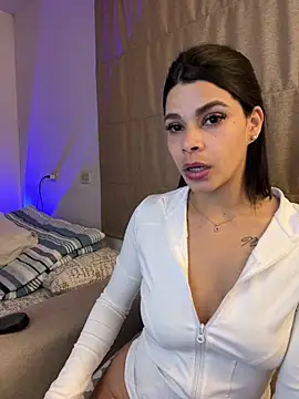 Stripchat cam girl Leah_Honey26