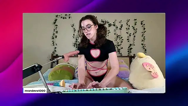 Stripchat cam girl mrandmrs4000
