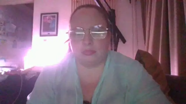 Stripchat cam girl Sarahtjeuh_