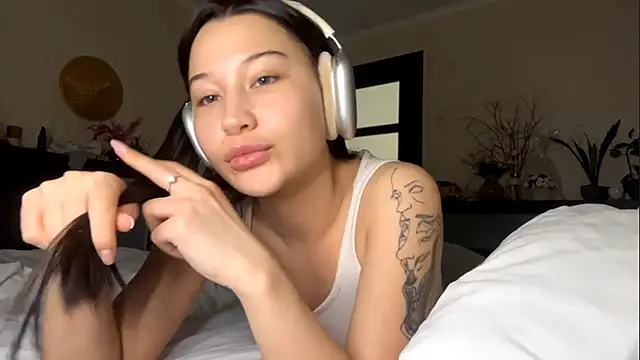 Stripchat cam girl YourCoreanmiracle