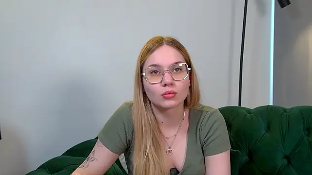 Stripchat cam girl AnidiBerry