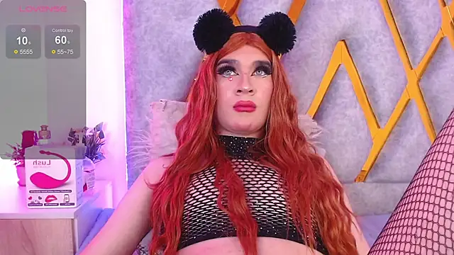 Stripchat cam girl Gia_Howard__