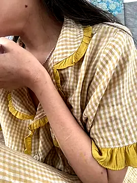 Stripchat cam girl Emily-y