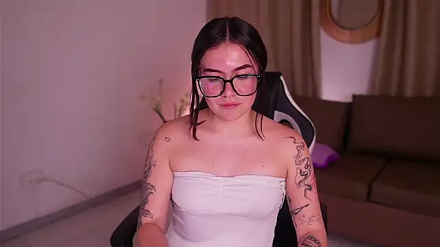 Stripchat cam girl EmmaGrayson