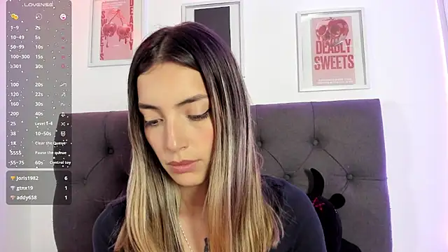 Stripchat cam girl IsadoraGalle_