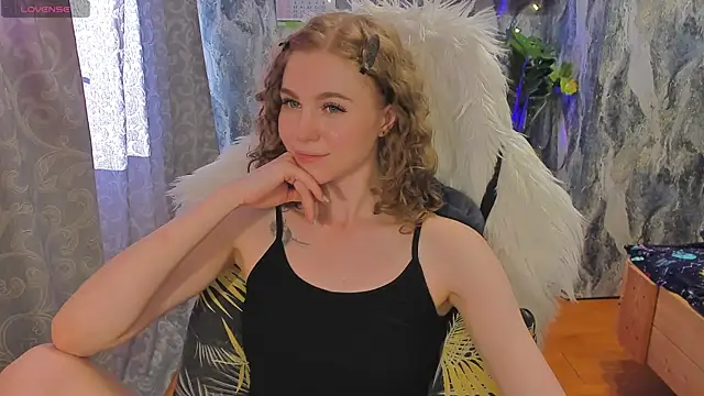 Stripchat cam girl JuxxxsyBunx