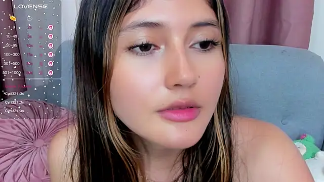 Stripchat cam girl amy_innocent_1