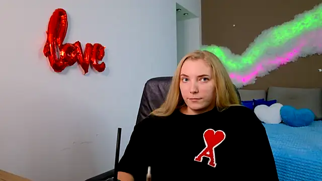 Stripchat cam girl LunaSloan