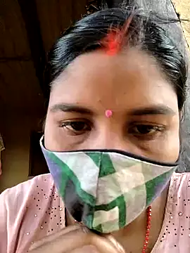 Stripchat cam girl Cute-Charu