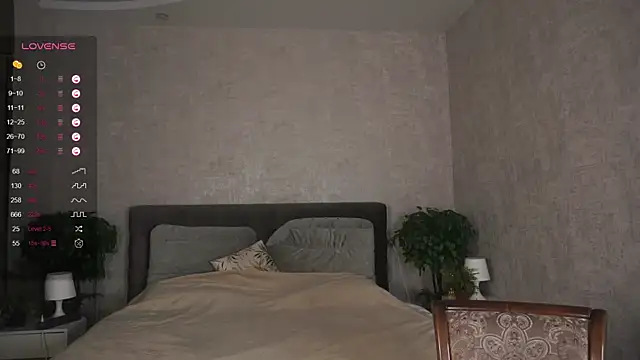 Stripchat cam girl MonaCooling