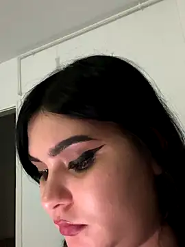 Stripchat cam girl alexaandreea99