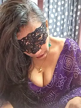 Stripchat cam girl RADHAhot2