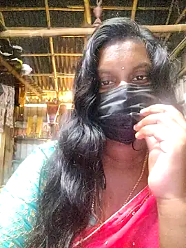 Stripchat cam girl Tamildivya18