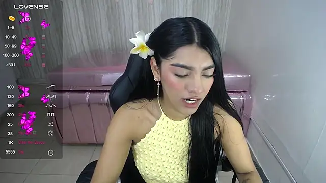 Stripchat cam girl angel_thych_b