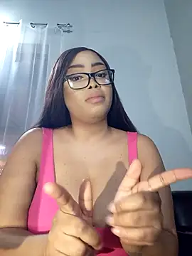 Stripchat cam girl MadamPinky