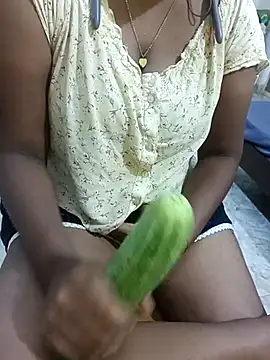 Stripchat cam girl Tamilbigboobie