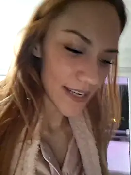 Stripchat cam girl SlimBellaa