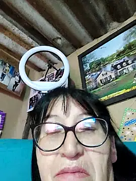 Stripchat cam girl clarita_01