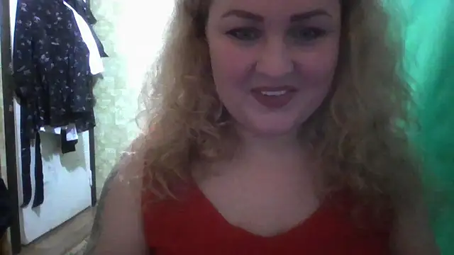 Stripchat cam girl Yanaloversx