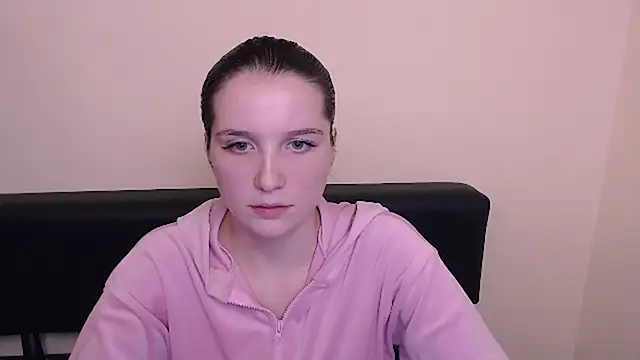Stripchat cam girl _ValeryShy_