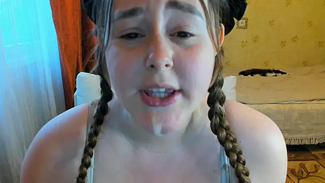 Stripchat cam girl emilia_keating