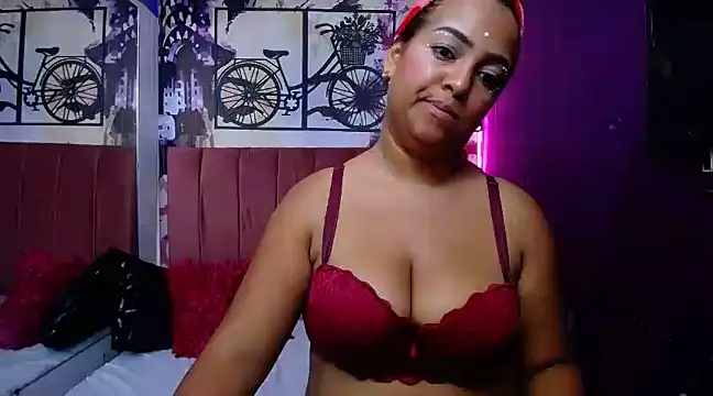 Stripchat cam girl KellyBoobss