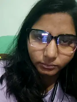 Stripchat cam girl QUEEN_ZARAA