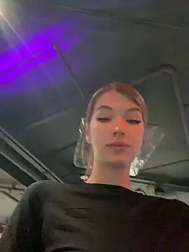 Stripchat cam girl Risky_Mia
