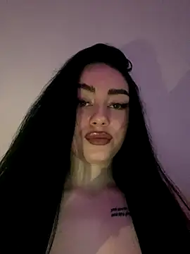 Stripchat cam girl Briana_lrs