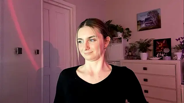 Stripchat cam girl SharellHabersham