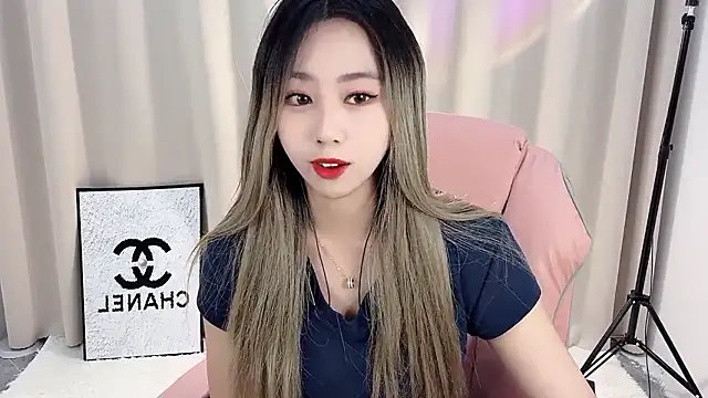 Stripchat cam girl 11-Weiwei