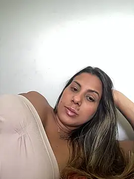 Thumbnail of kifanyy - Stripchat live cam
