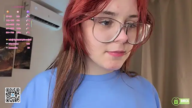 Stripchat cam girl MonaHarcum