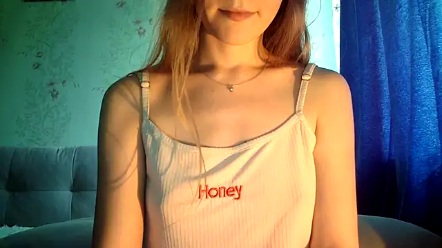 Stripchat cam girl LianaErmest