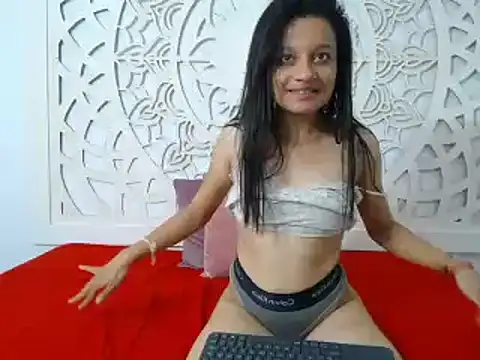 Stripchat cam girl parissuarez