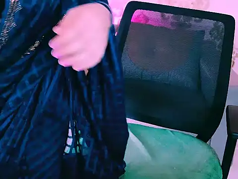 Stripchat cam girl My_Rose