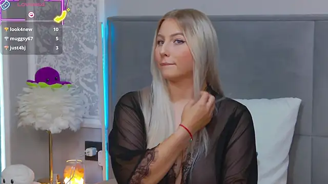 Stripchat cam girl AmyMit