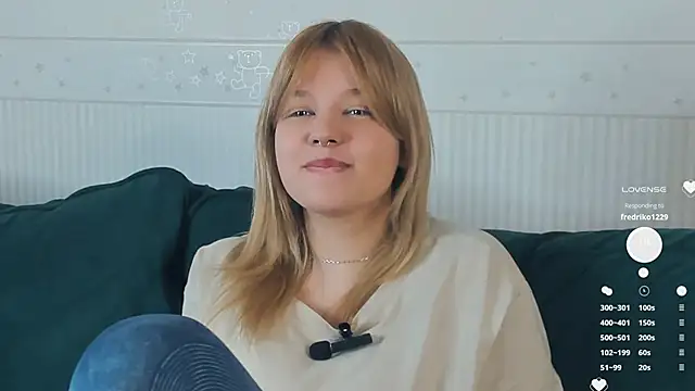 Stripchat cam girl DarelClayborne