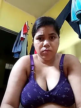 Stripchat cam girl Raisa-