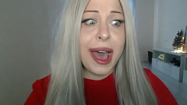 Stripchat cam girl LuWeilovee