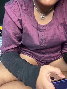 Stripchat cam girl LovelySweety