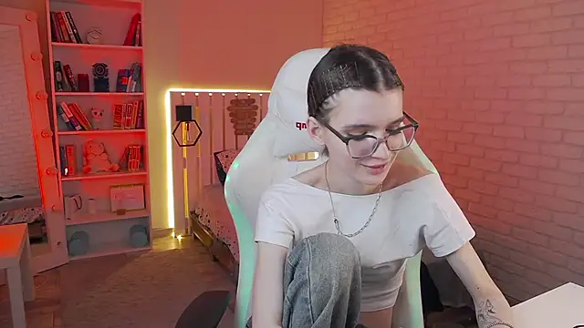 Stripchat cam girl Kimberly__Hamilton