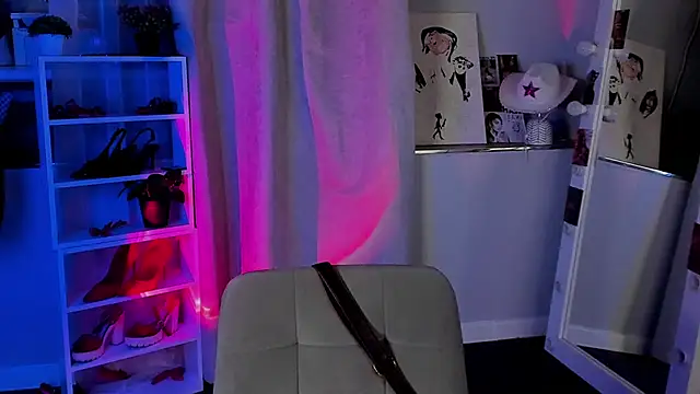 Stripchat cam girl Sahara_Shields