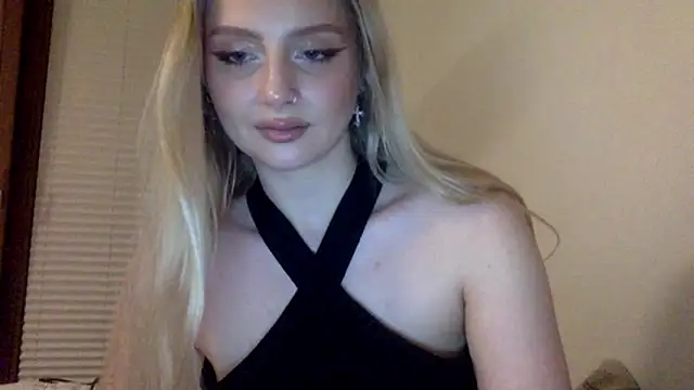 Stripchat cam girl MayaWetDream