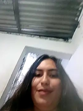 Stripchat cam girl XandraF