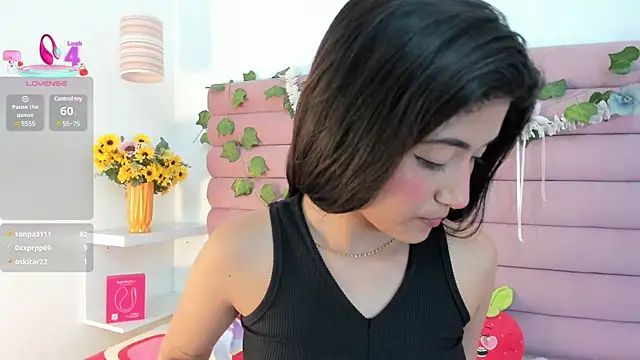 Stripchat cam girl IvannaRodriguez