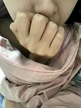 Stripchat cam girl MengMeng0515